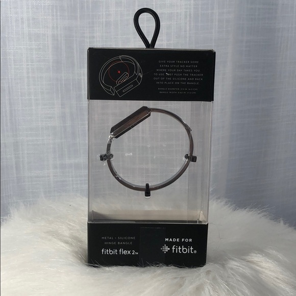 Simply Vera Wang Hinged Bangle Fitbit Flex 2 - Picture 6 of 8